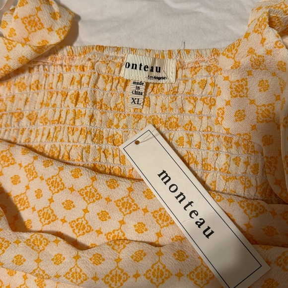 NWT- TOP AND SHORTS BUNDLE - Picture 6 of 15
